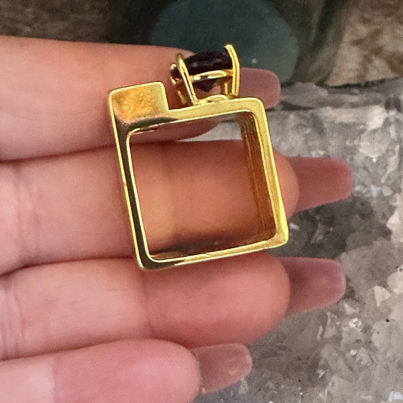 Gold Retro Amethyst Band Ring - Picture 8 of 13